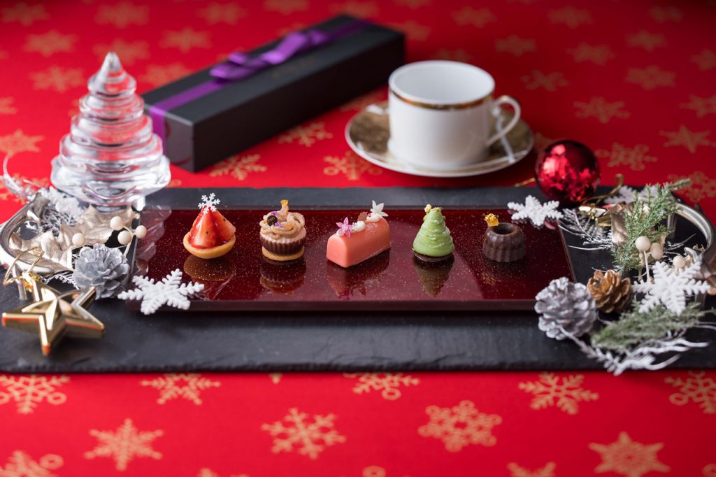 数量限定販売 小菓子5種の詰め合わせ Degustation De Noel 販売のご案内 Topics Joel Robuchon ジョエル ロブション 数量限定販売 小菓子5種の詰め合わせ Degustation De Noel 販売のご案内 Topics Joel Robuchon ジョエル ロブション