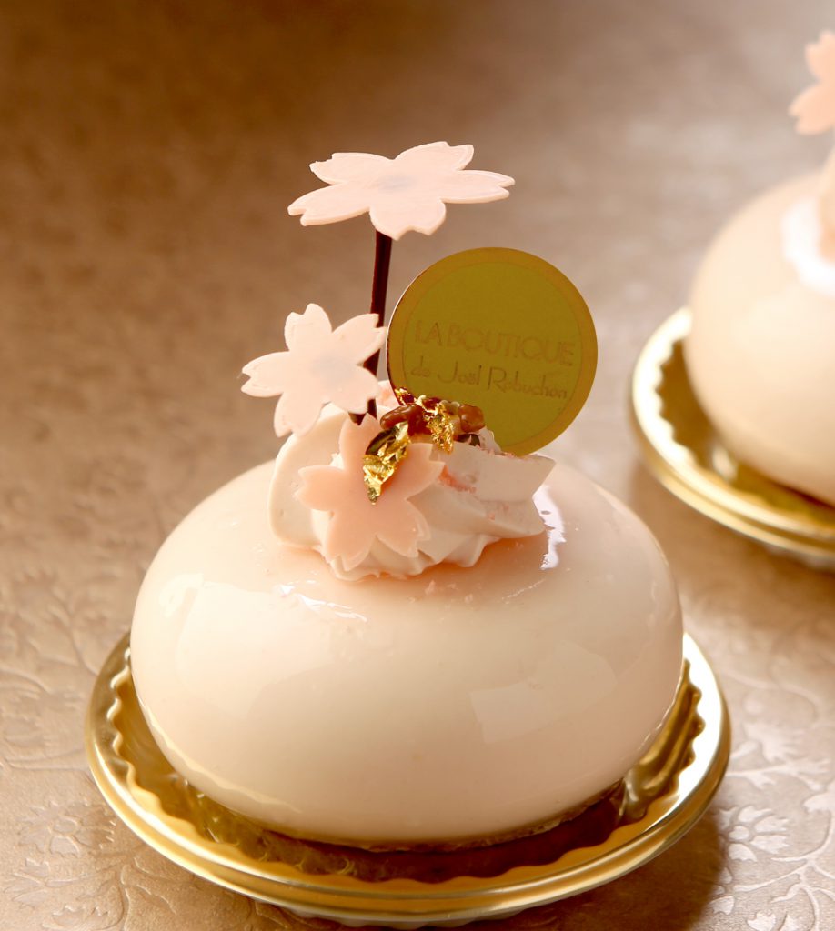 3/9(火)発売 桜香るお菓子やパンで、お花見気分を!