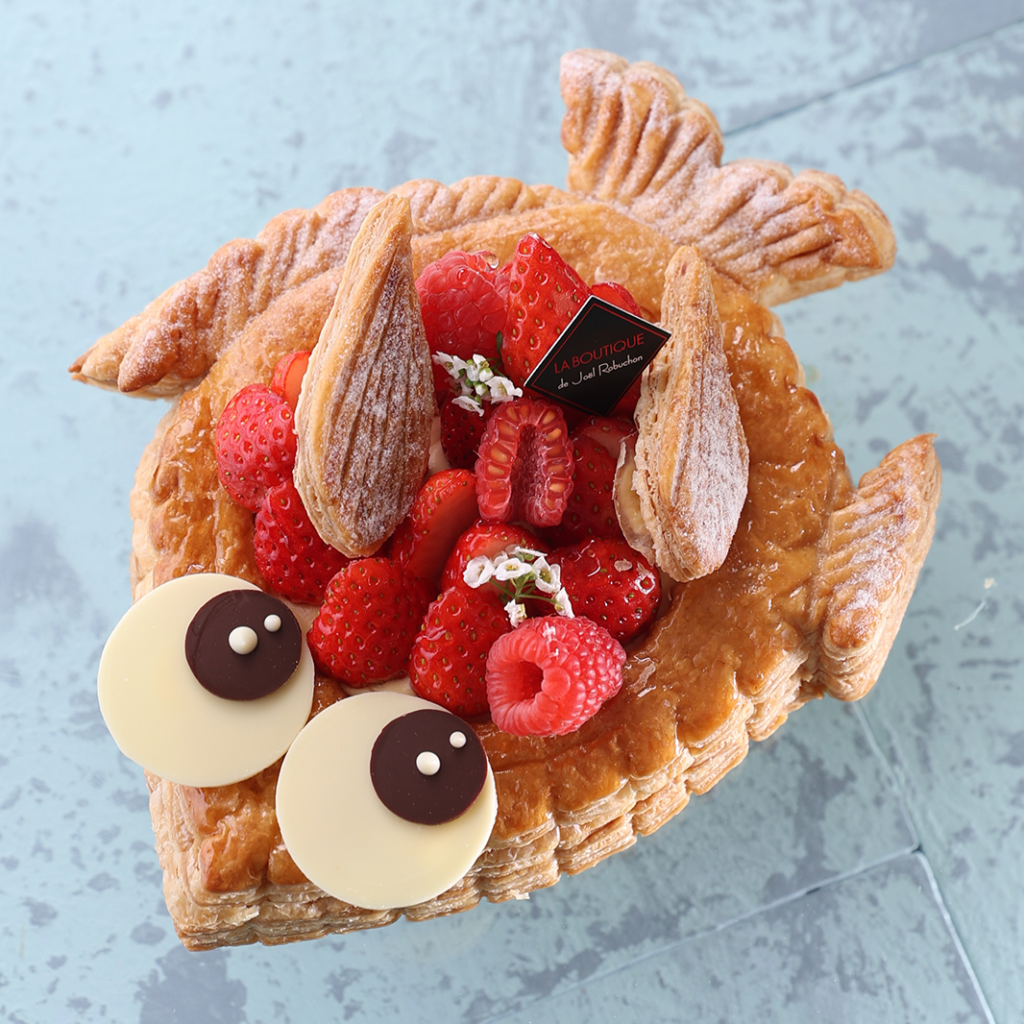 エイプリルフールの新定番!魚形のパイでフランス流に美味しく楽しむ 『ポワソンダブリル フレーズ ~苺のパイ~』