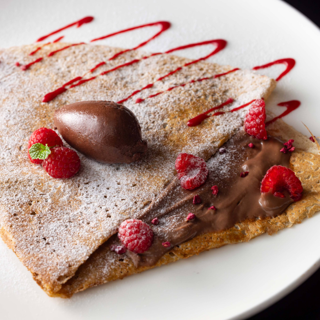 【期間限定メニュー】ショコラとフランボワーズのガレット